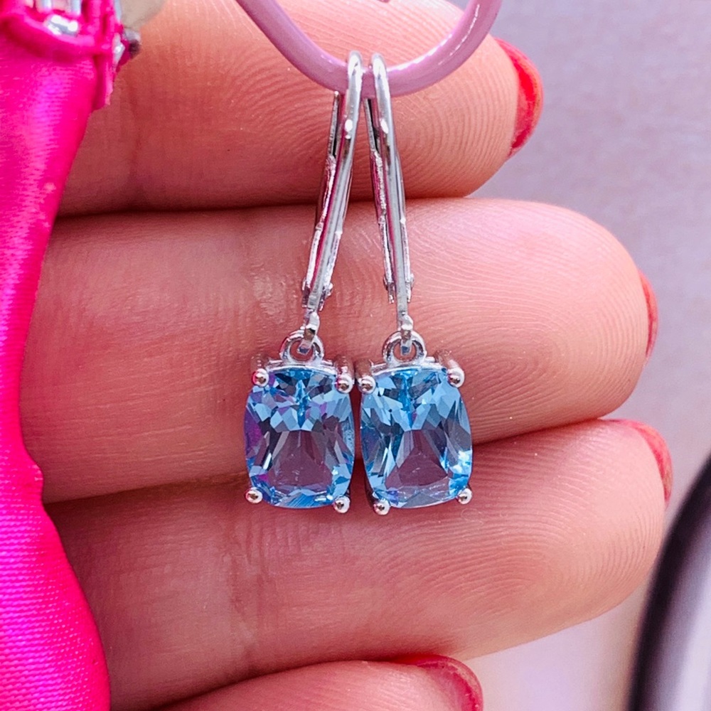 🌟 Sky Blue Topaz Earrings - Picture 2 of 5